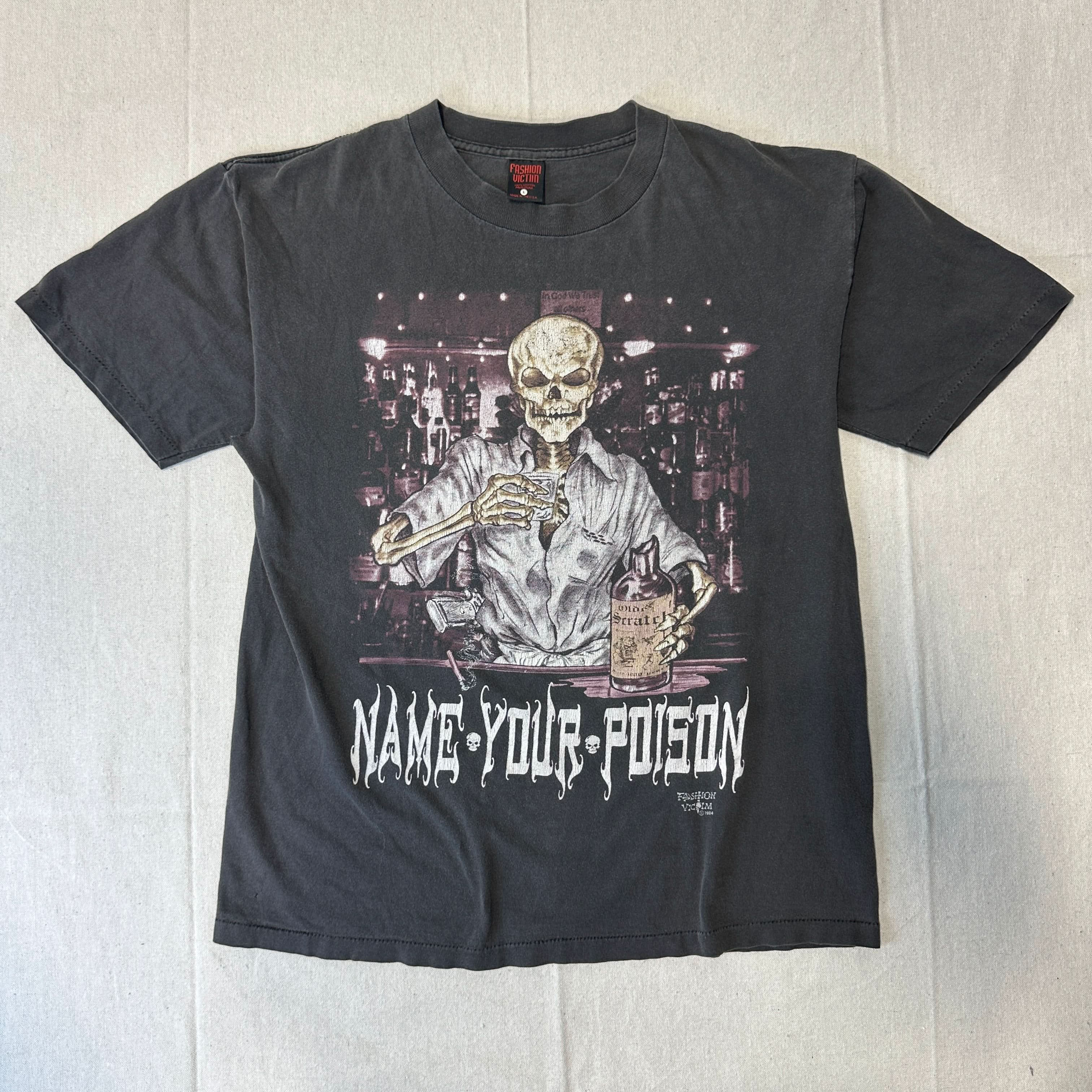 Vintage Fashion Victim Skeleton Bar Graphic T-Shirt Size L – FAIF.COM