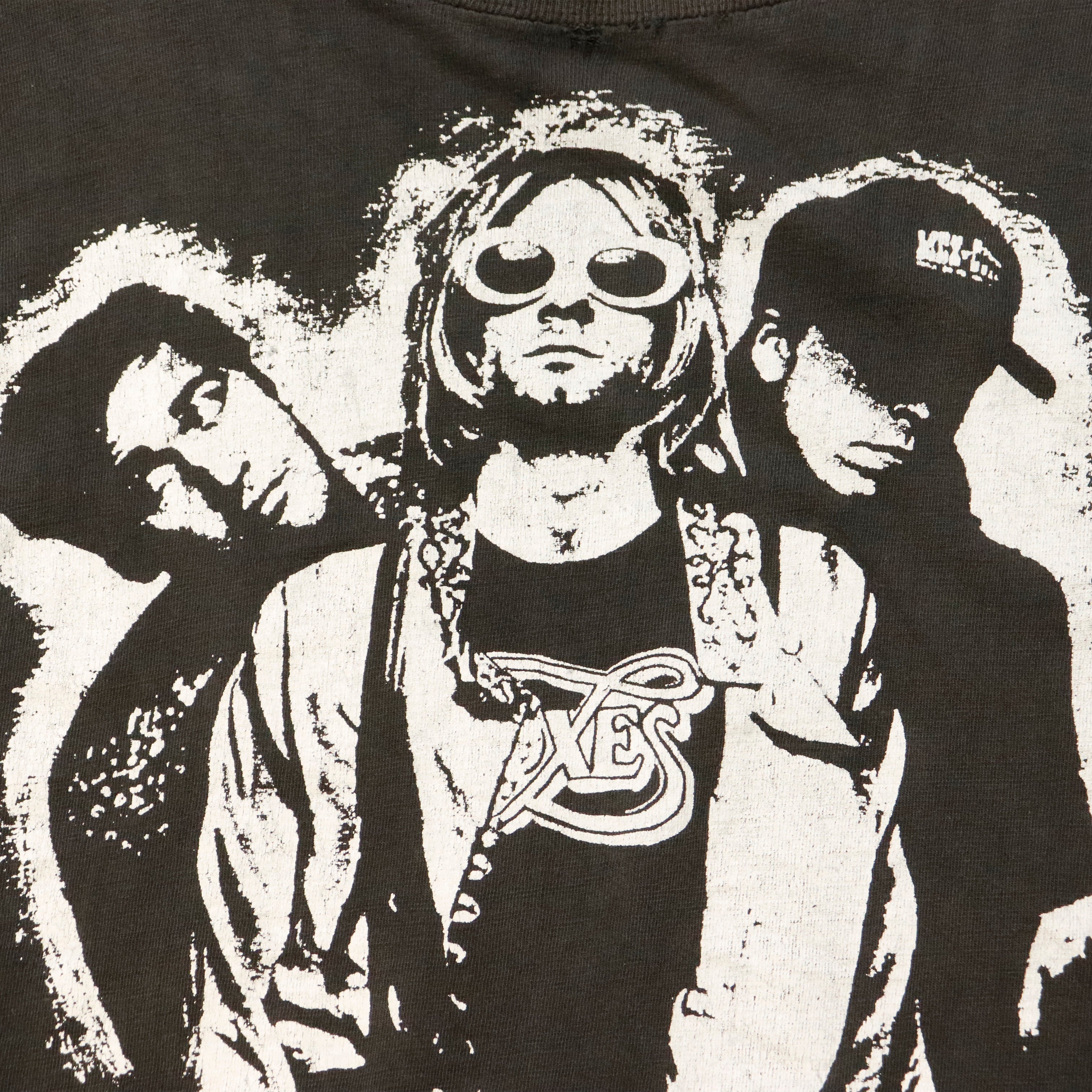 Vintage 90s Nirvana Distressed Graphic T-Shirt Size L – FAIF.COM
