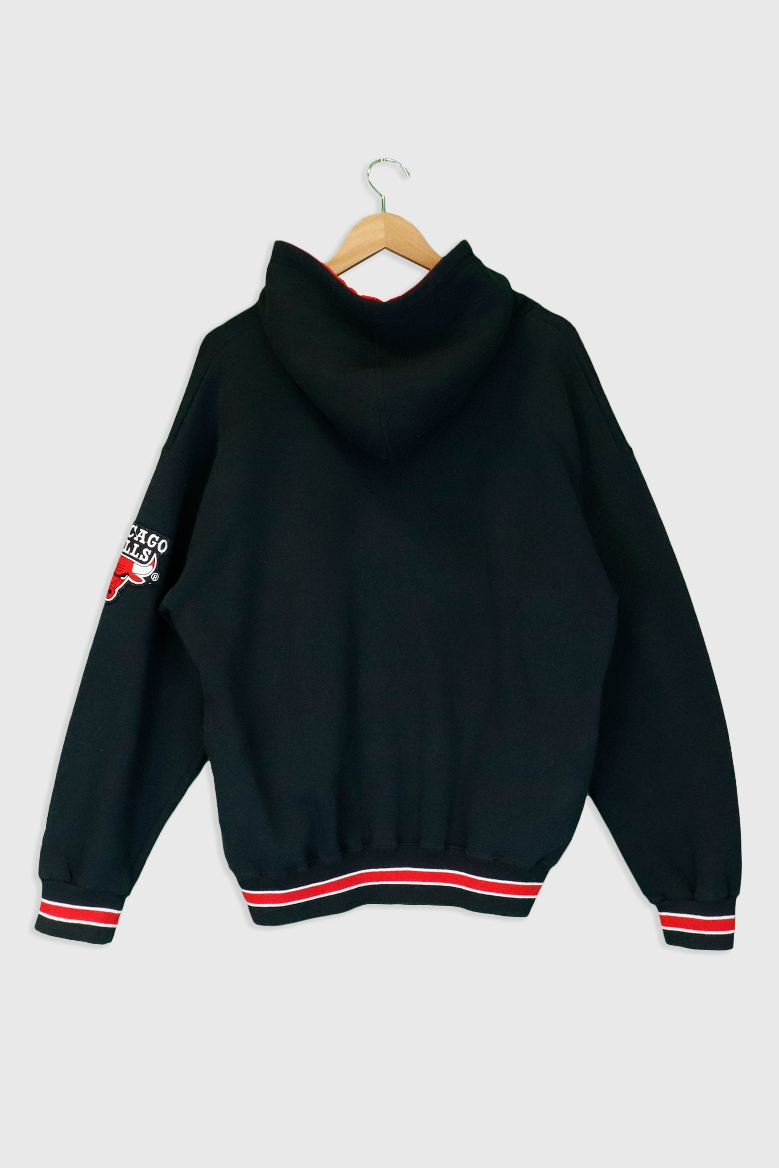 STARTER NBA CHICAGOBULLS HoodieJacket　黒 NBA x Alpha Industries Men's Chicago Bulls Black Hooded