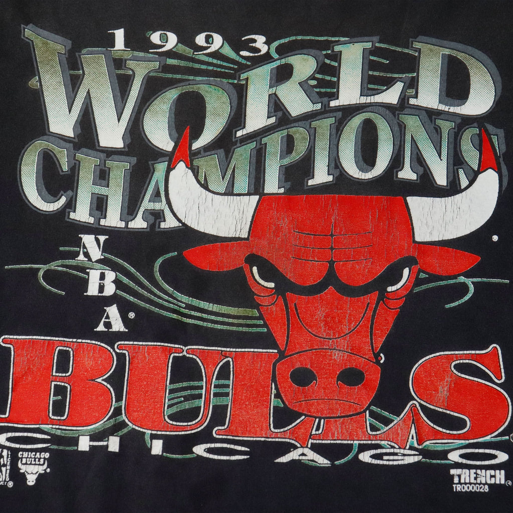Vintage Trench Ultra 1993 Chicago Basketball Champions Graphic T-Shirt Size XL