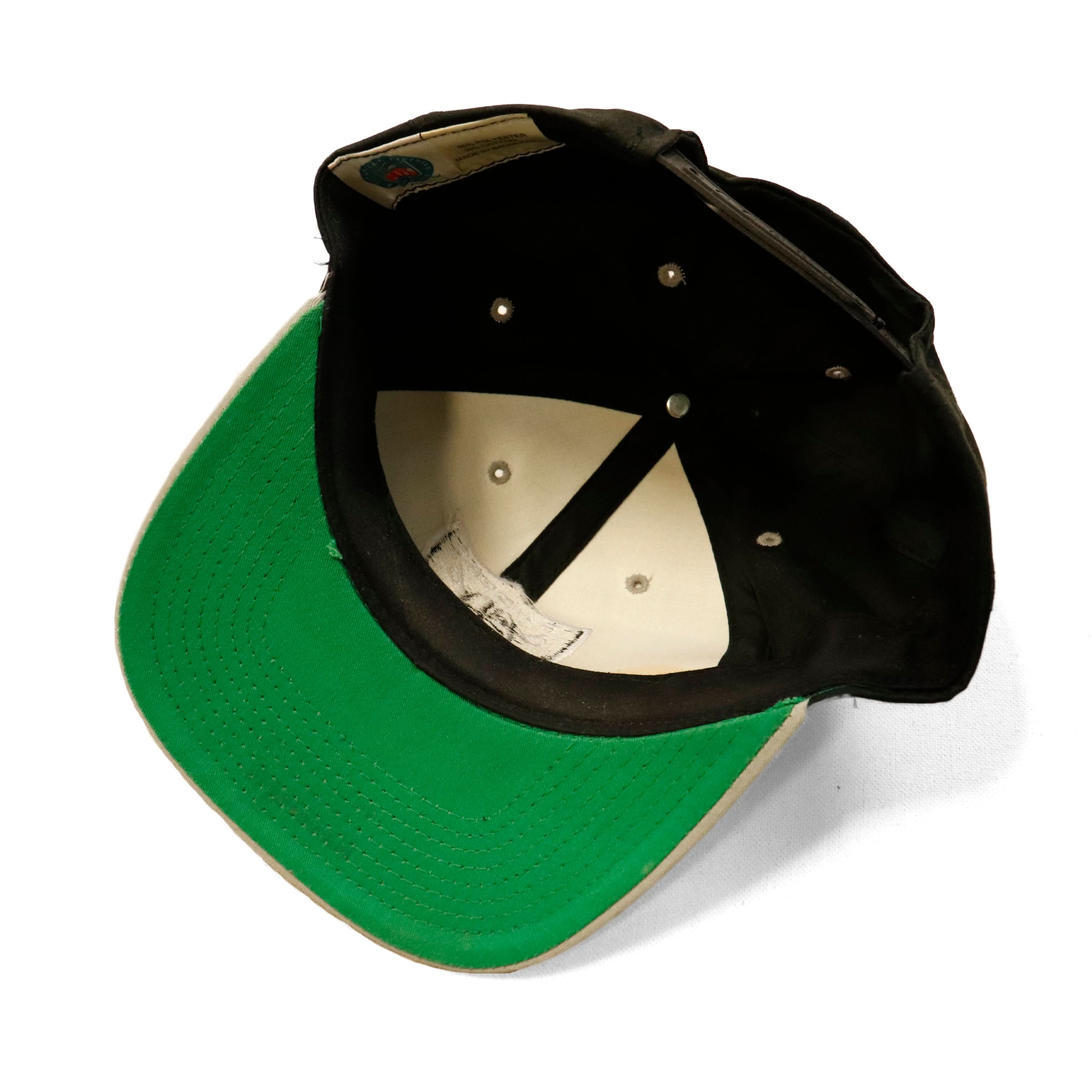 Vintage Raiders Black and White Snapback Hat Size One Size