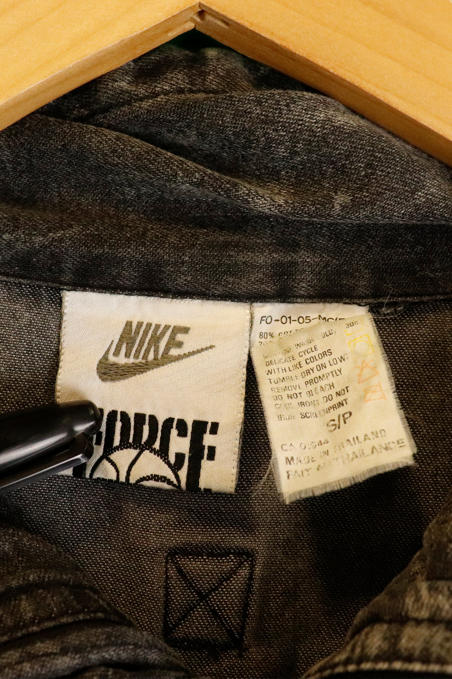 Vintage Nike Force Embossed Quarter Zip Pullover Sz S