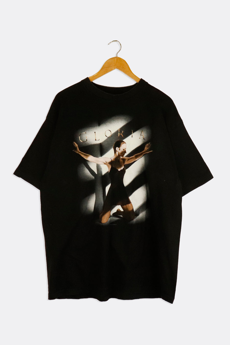 Vintage 1996 Gloria Estefan Portrait On Knees With Stripped Shadow On Front Evolution Tour On Back Vinyl T Shirt Sz XL