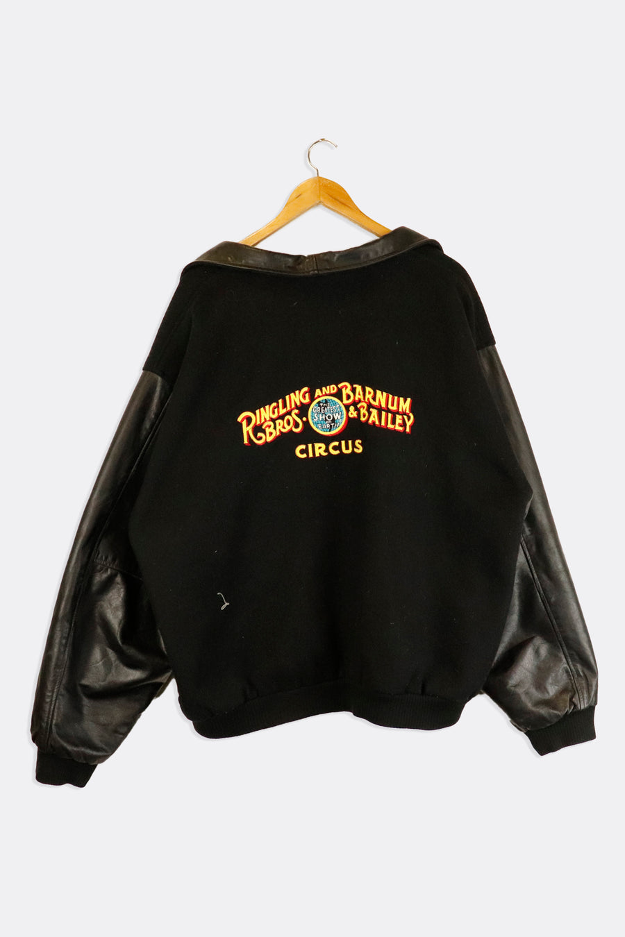 Vintage Ringling Bros And Barnum And Bailey Circus Embroided Full Button Up Outerwear
