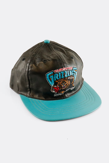 Vintage 1995 NBA Vancouver Grizzlies Leather Velcro Snapback Hat
