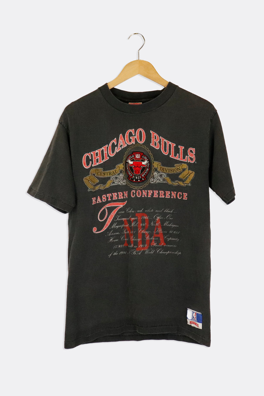 Vintage NBA Chicago Bulls Faded Style Graphic Team Quote Embroidered Logo T Shirt Sz L