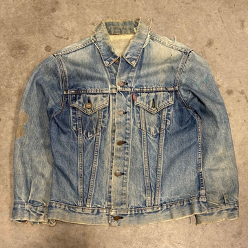 Vintage Big E Levi's Distressed Denim Trucker Jacket Size M FAIF.CA 