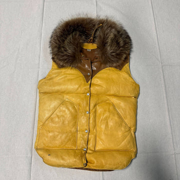 Vintage Rocky Mountain Christy Shearling Fur Collar Leather Vest Size 7/8 RARE 70s FAIF.CA 